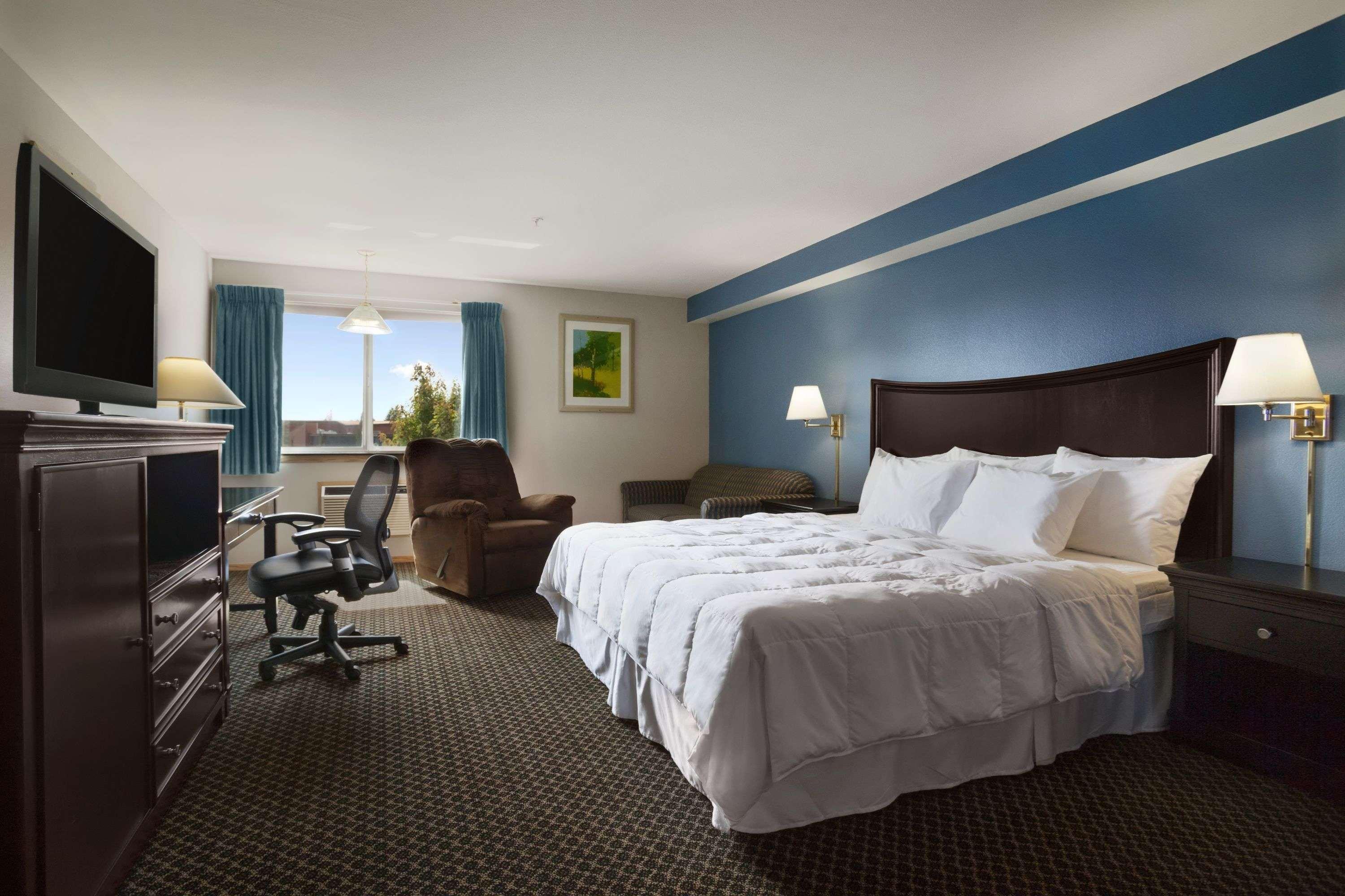 Days Inn By Wyndham Lacey Olympia Area Bagian luar foto